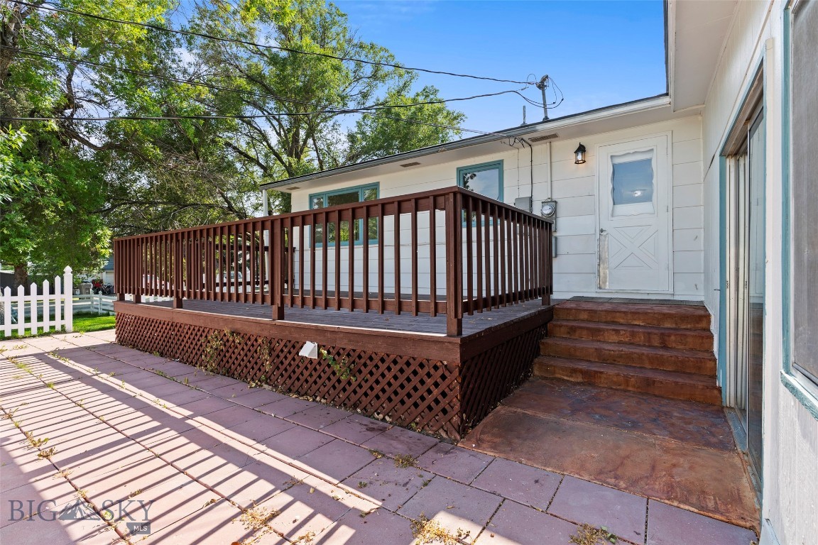 408718 Property Photo 71