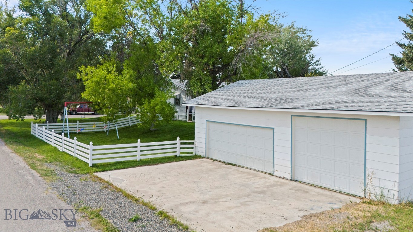 408718 Property Photo 93