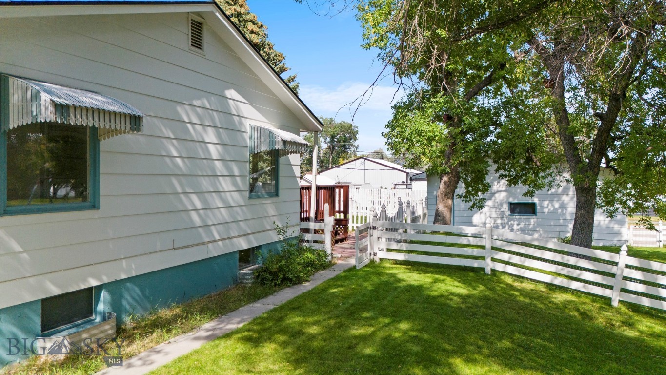 408718 Property Photo 94