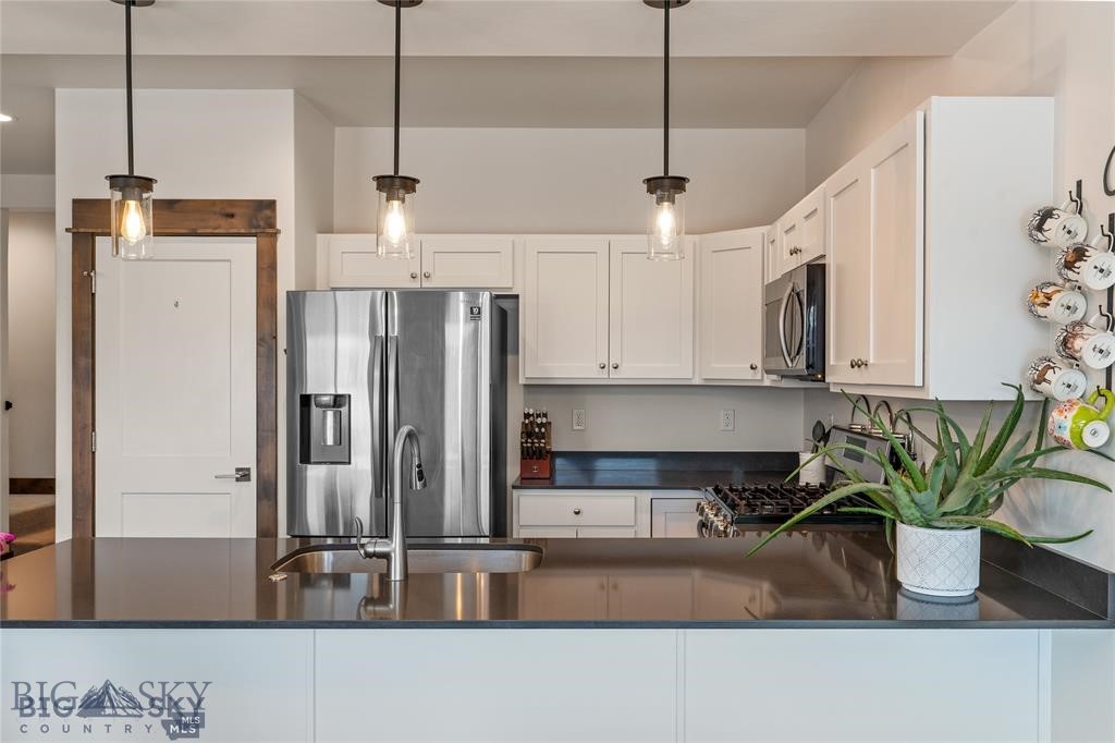 1140 Baxter Creek Way B Property Photo 12