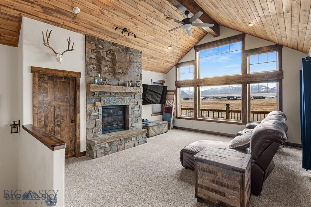 14 Cinnamon Teal Road Property Photo 12