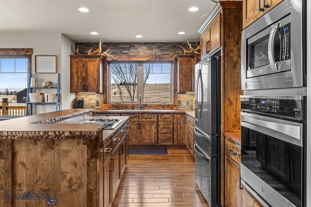 14 Cinnamon Teal Road Property Photo 17