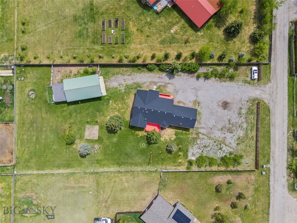 108 Violet Road Property Photo 4