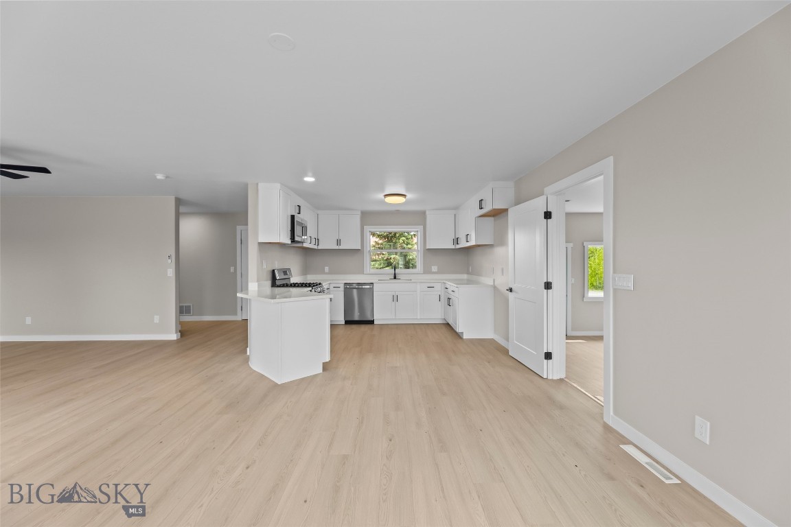 108 Violet Road Property Photo 9