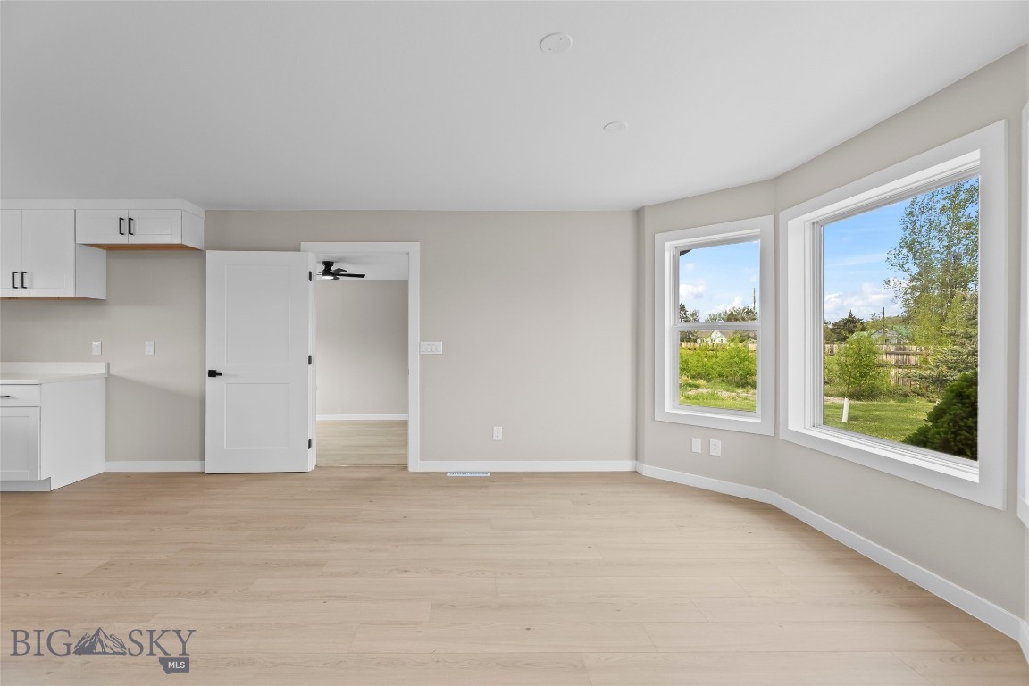 108 Violet Road Property Photo 13