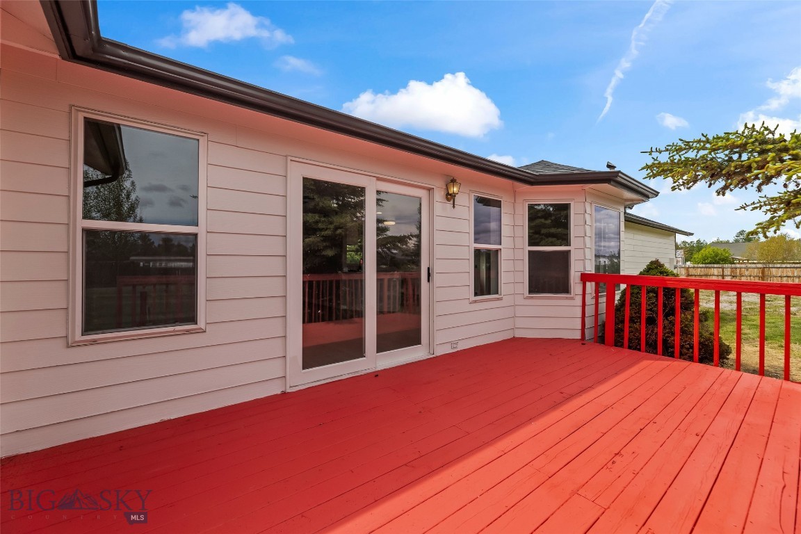 108 Violet Road Property Photo 33