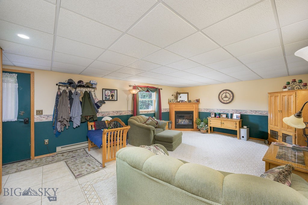 1102 Whispering Pines Drive Property Photo 8