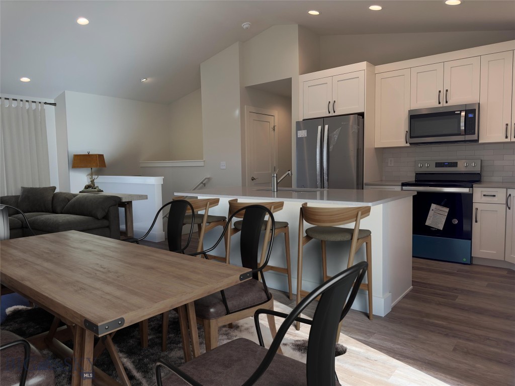 206 Otis Avenue Property Photo 4