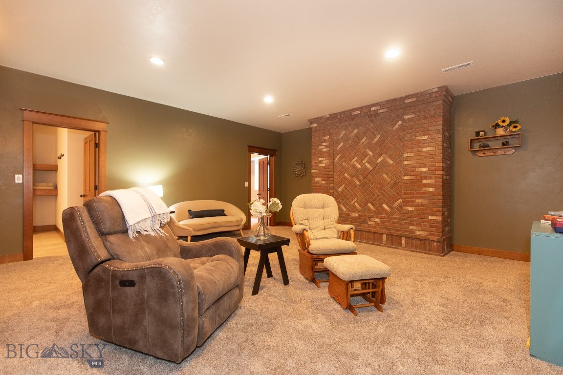 3 Windflower Property Photo 40