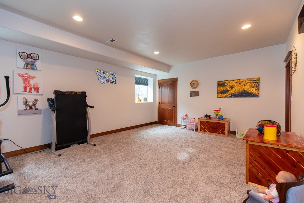 3 Windflower Property Photo 47