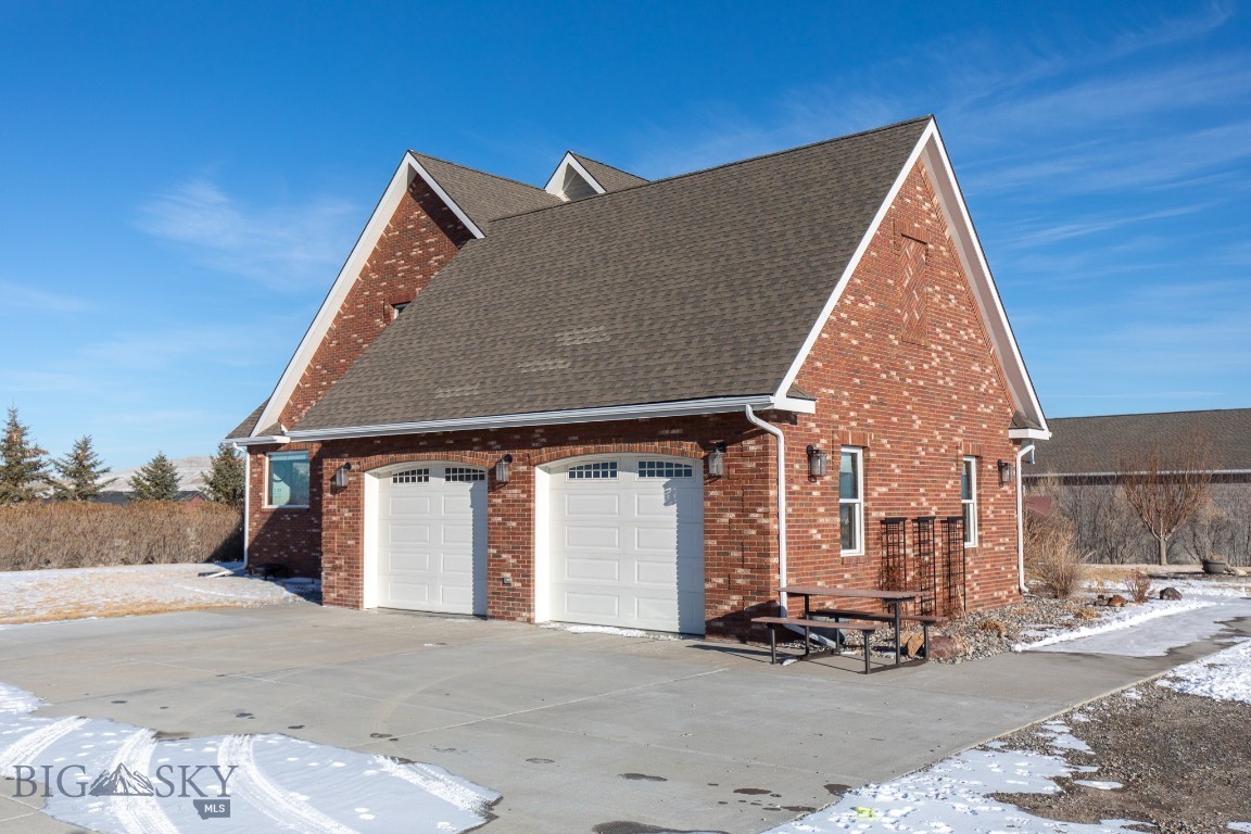 3 Windflower Property Photo 82