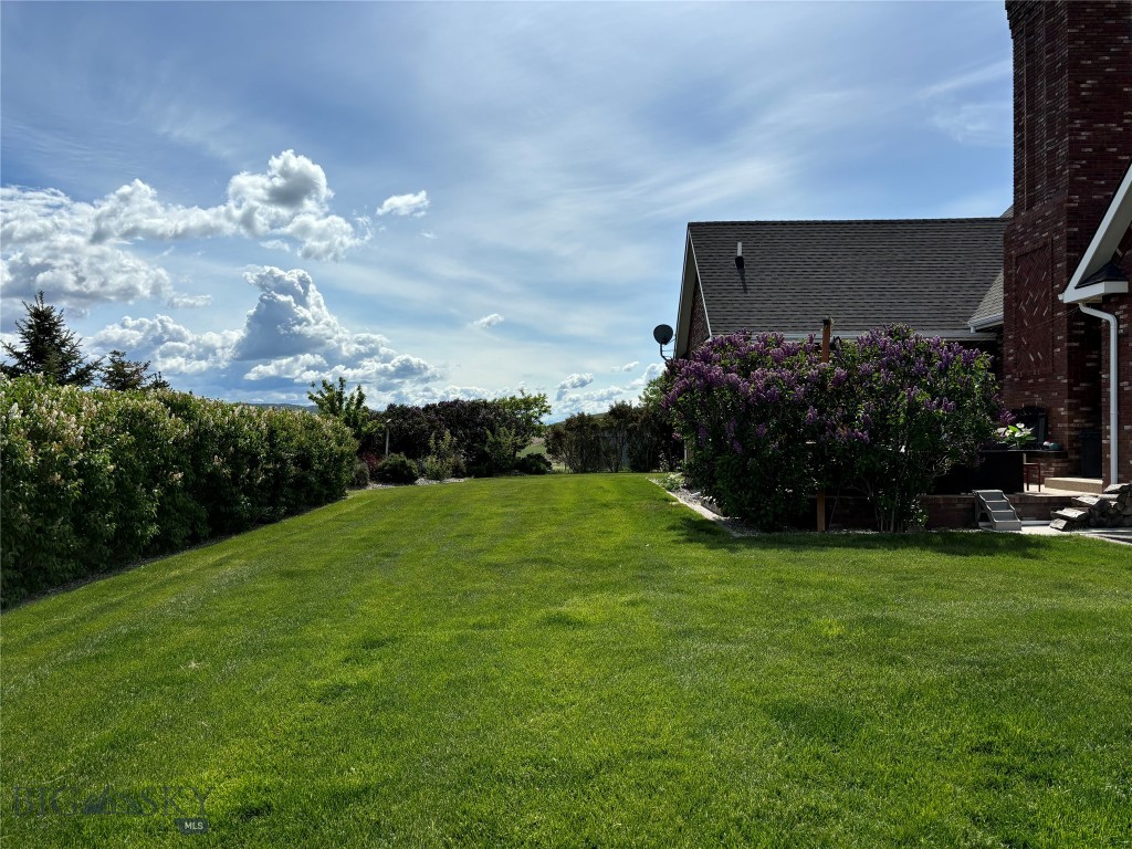 3 Windflower Property Photo 96