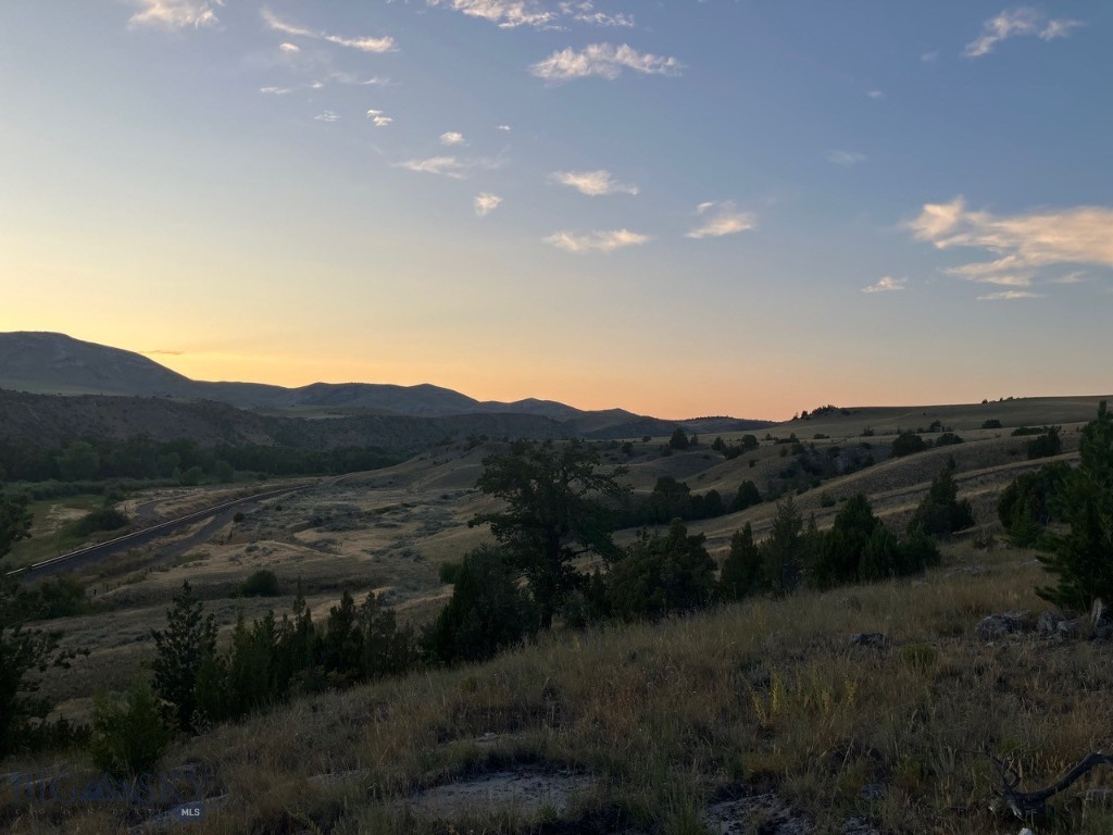Tbd Crystal Mountain Road Property Photo 5