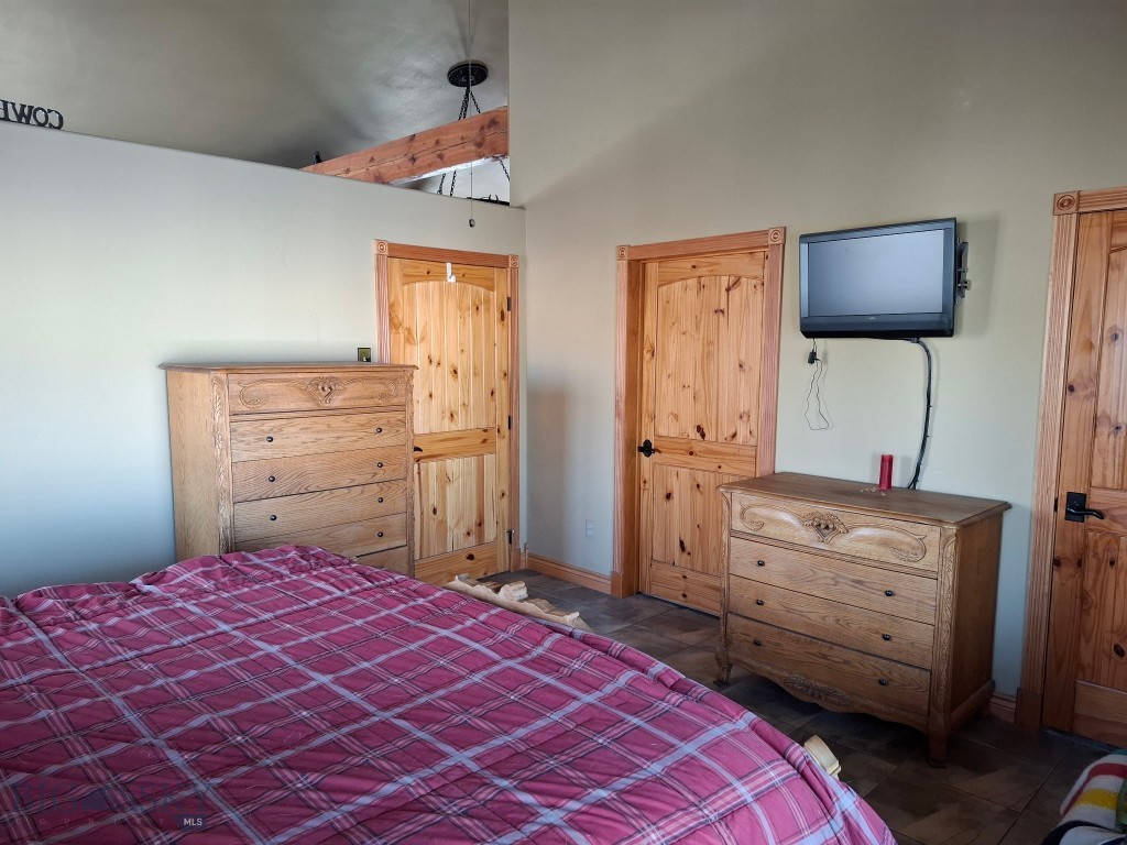 408858 Property Photo 14