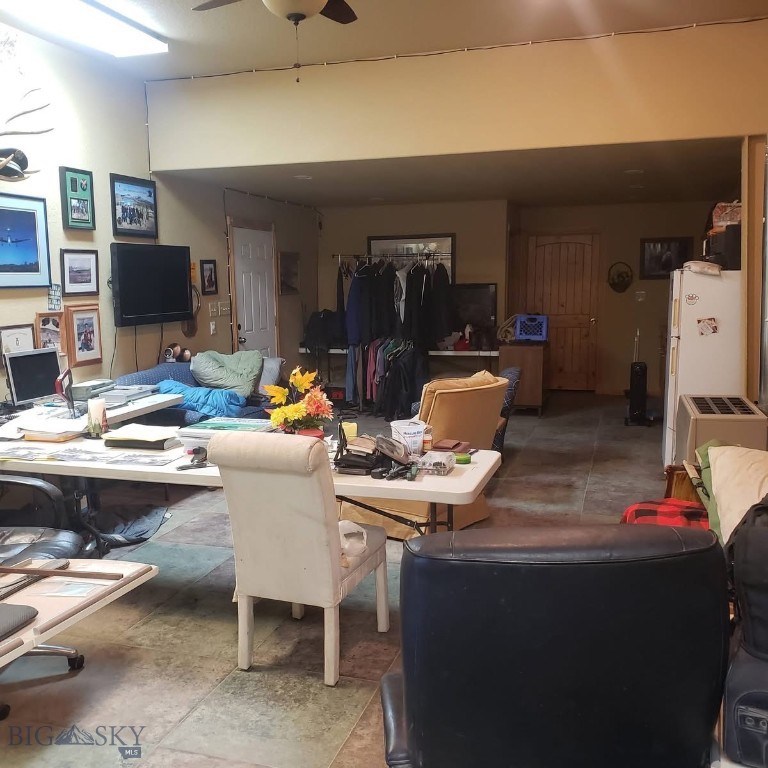 408858 Property Photo 41