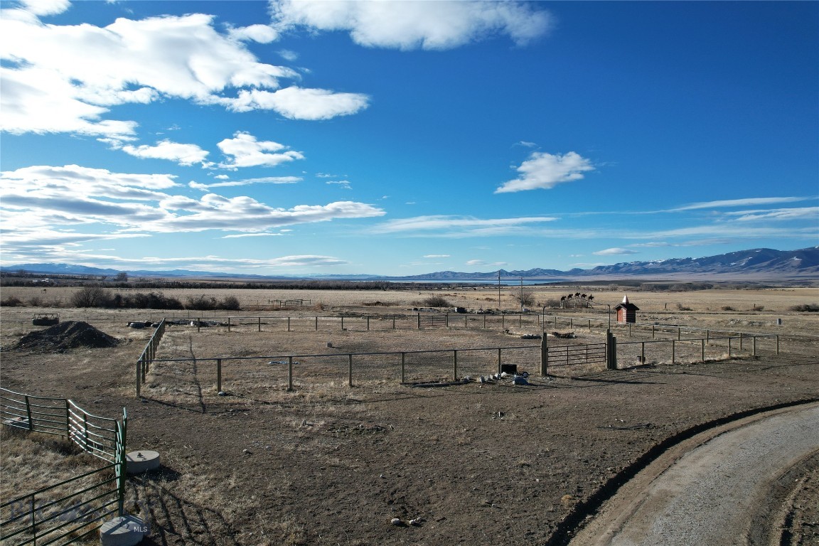 408858 Property Photo 77