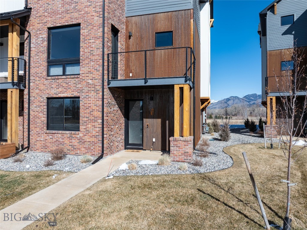 235 Bridger Vale Drive Property Photo 4