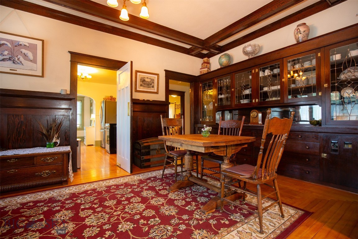 12 N Division St Property Photo 33