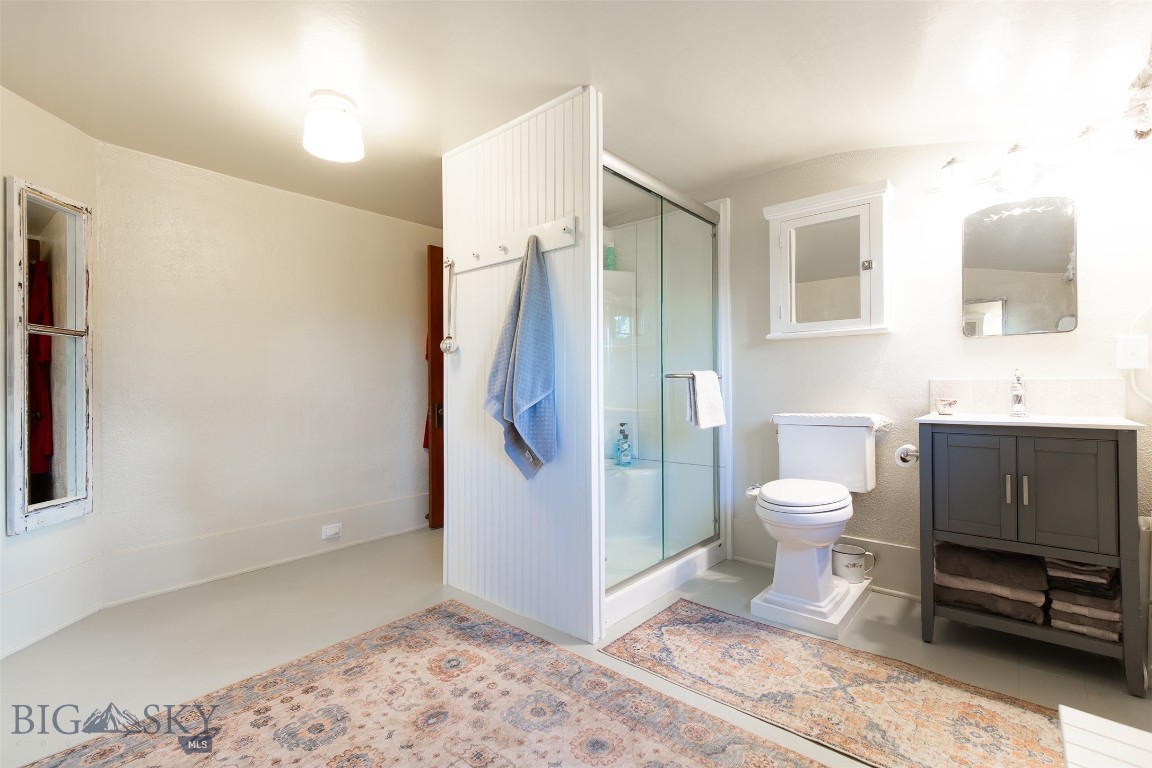 12 N Division St Property Photo 57