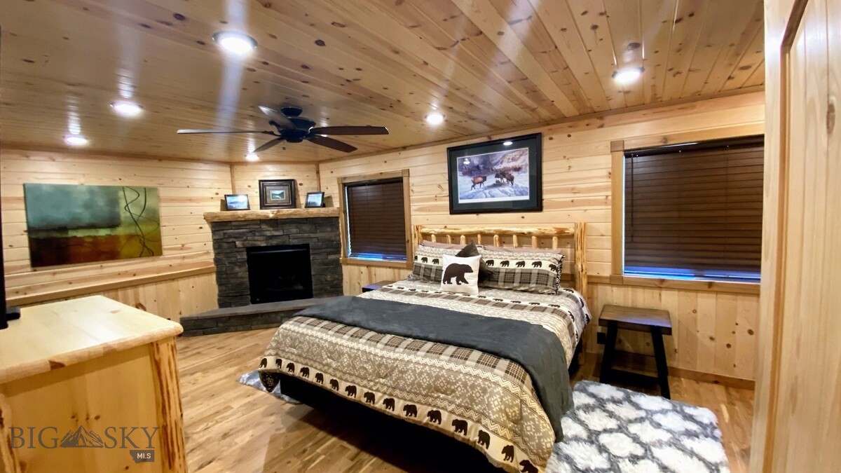 19 N Iris Property Photo 15