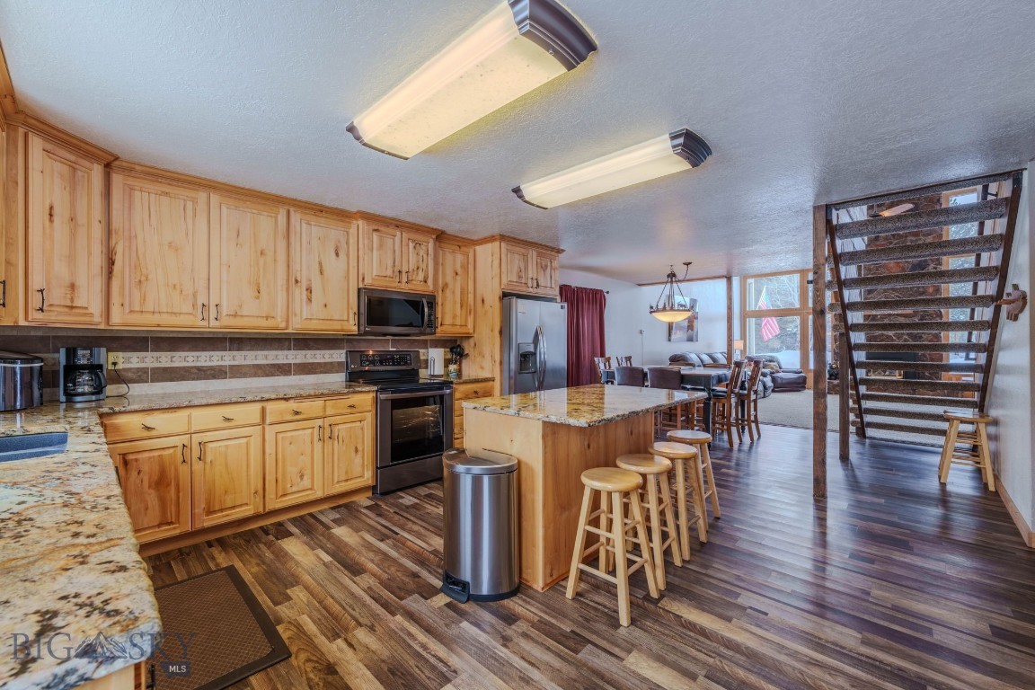 4214 Shoshone Road Property Photo 9
