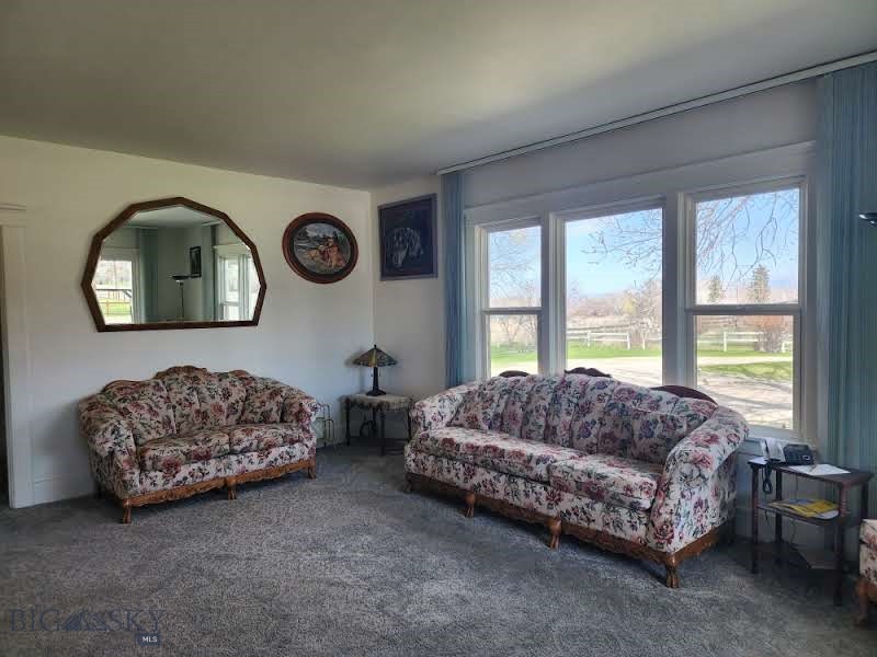 204 Boundary Street Property Photo 5