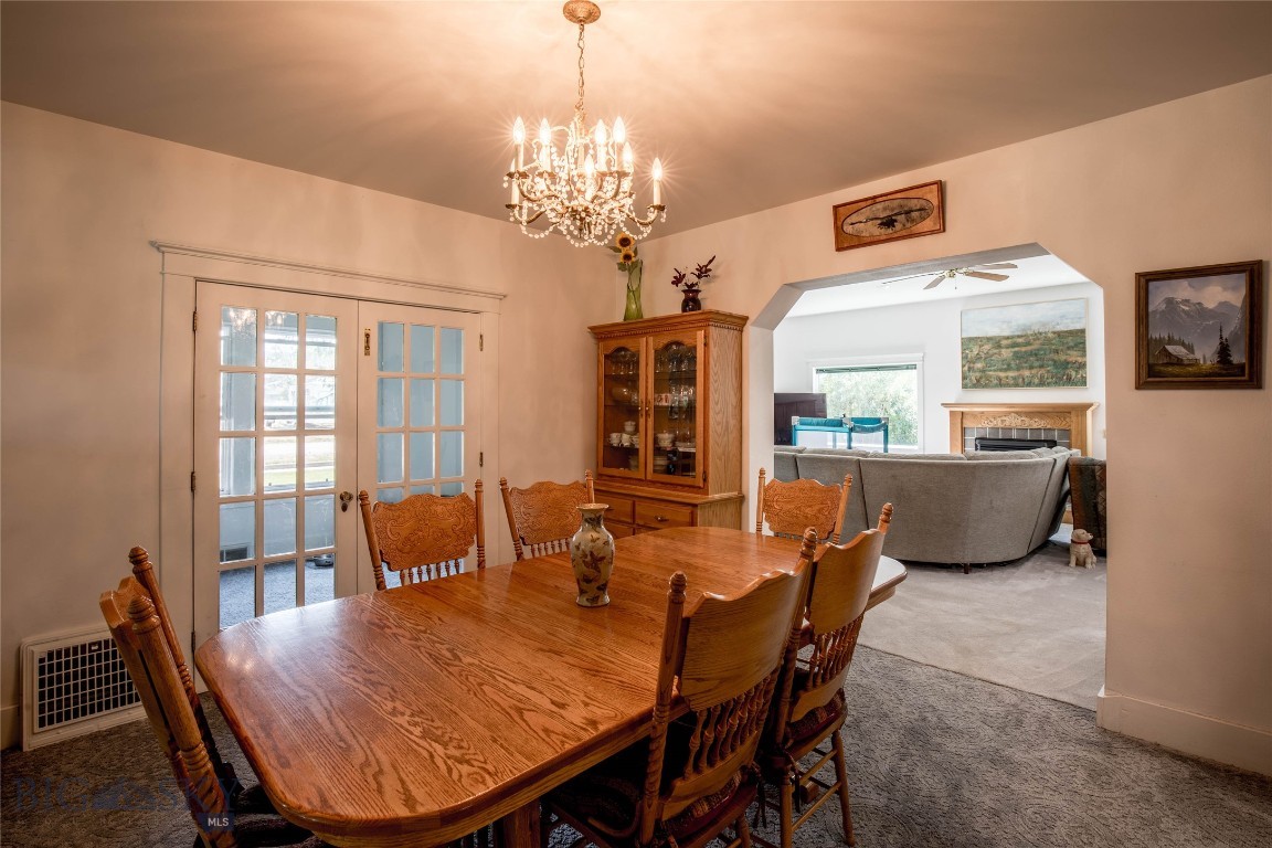204 Boundary Street Property Photo 9