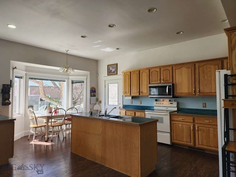 204 Boundary Street Property Photo 17