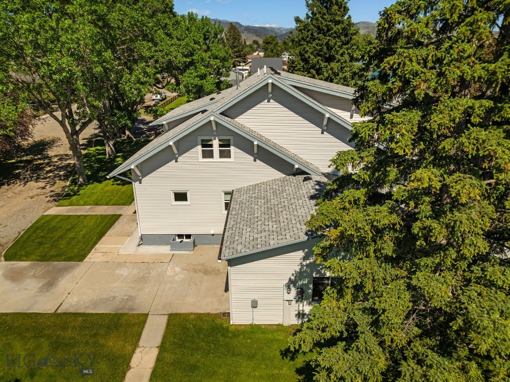 204 Boundary Street Property Photo 46