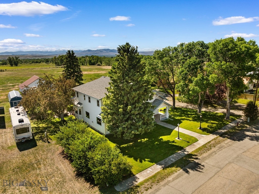 204 Boundary Street Property Photo 63