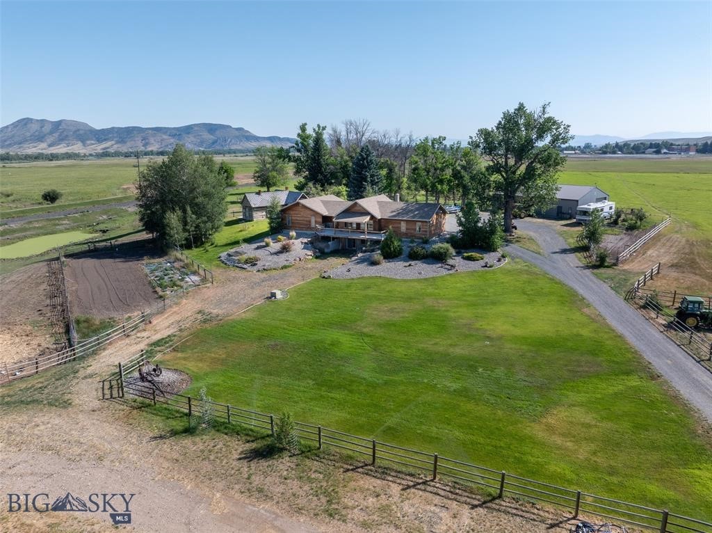 380 Albro Lane Property Photo 1