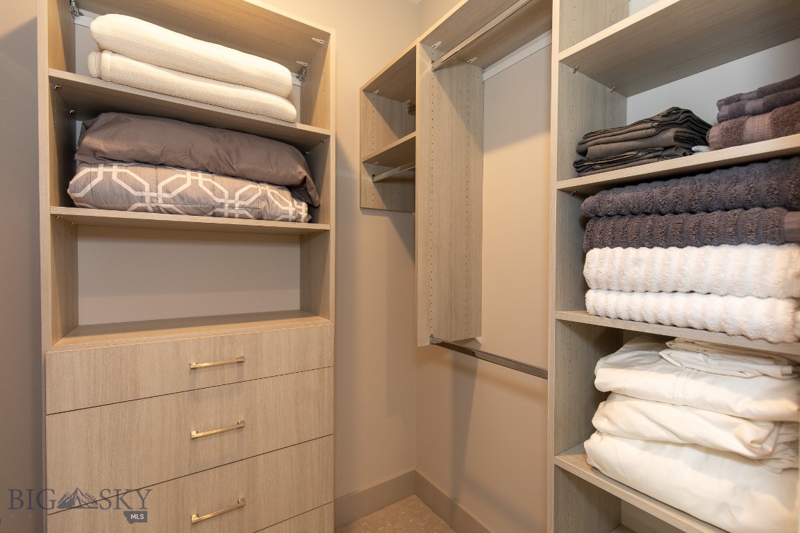 10 Caymus Lane B Property Photo 25