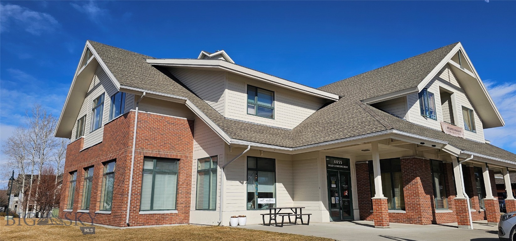 4055 Valley Commons Drive E, F & G Property Photo 23