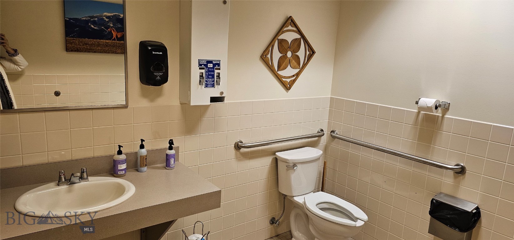 4055 Valley Commons Drive E, F & G Property Photo 46