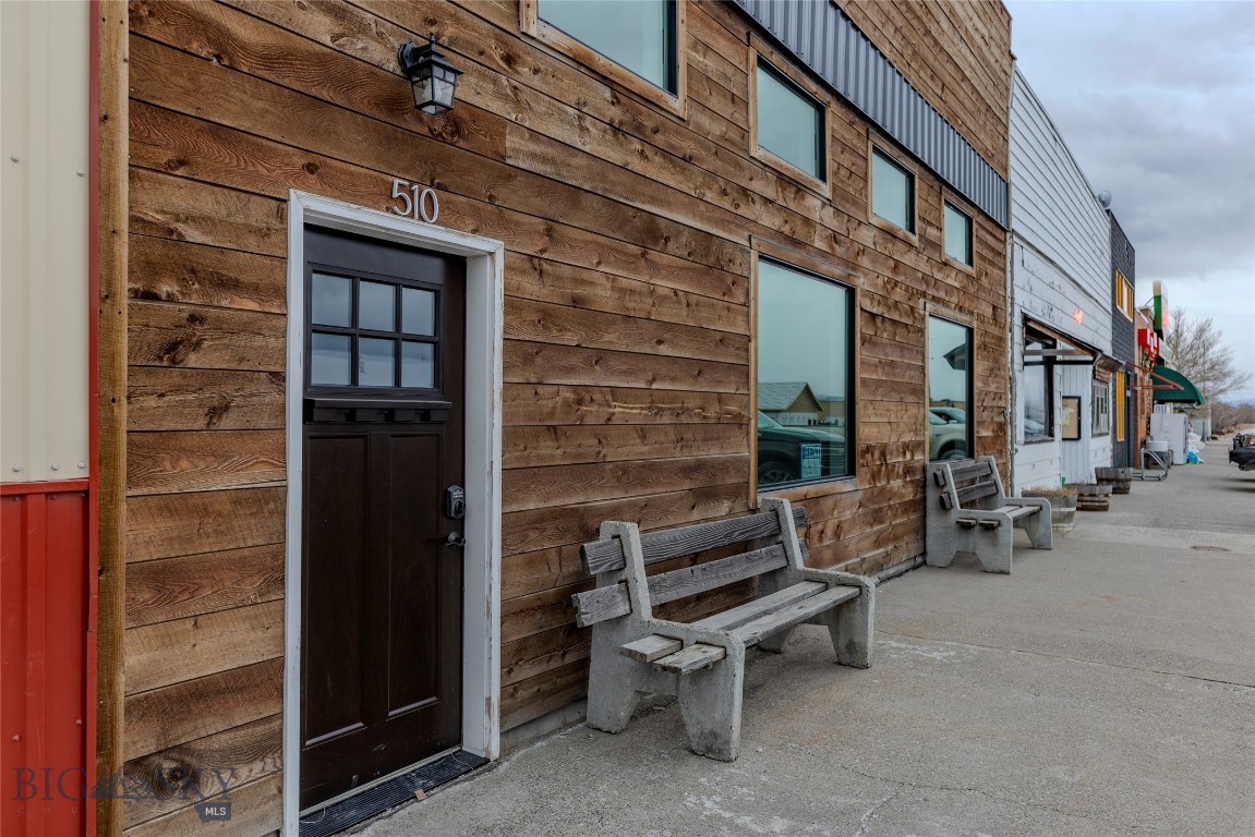 510 Miles Avenue Property Photo 1