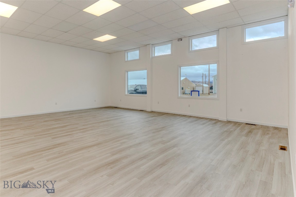 510 Miles Avenue Property Photo 6