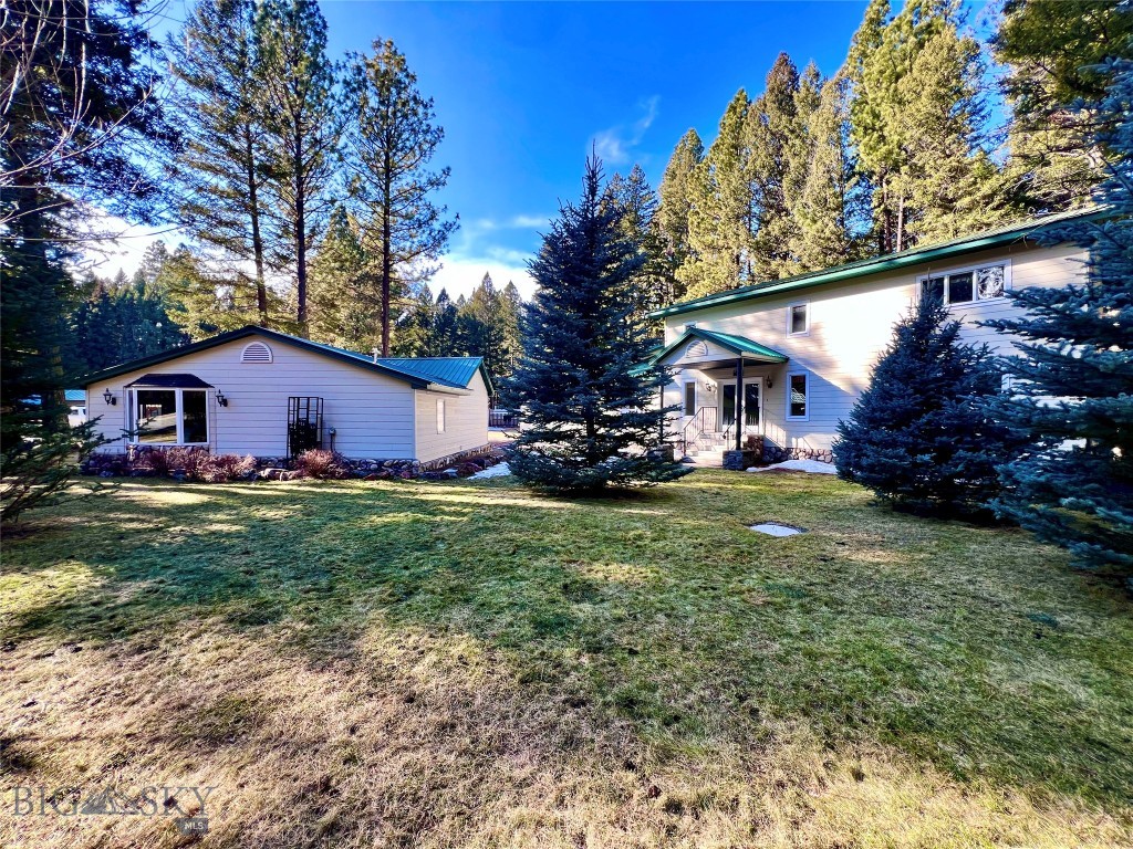 208 4th Property Photo 11