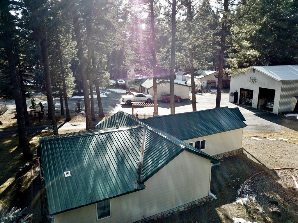 208 4th Property Photo 24