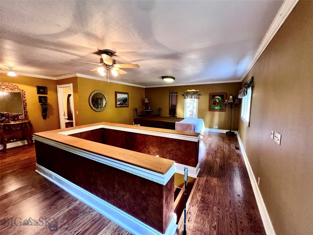 208 4th Property Photo 50