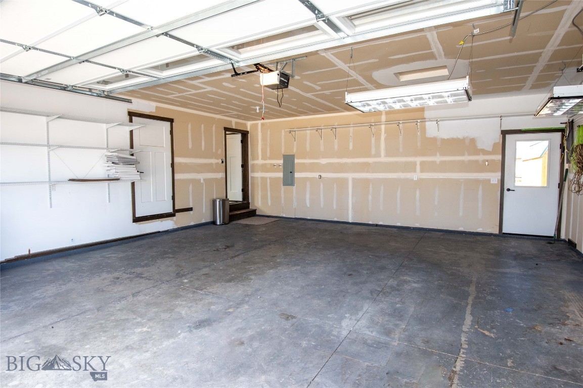 702 Yellowstone Avenue Property Photo 6
