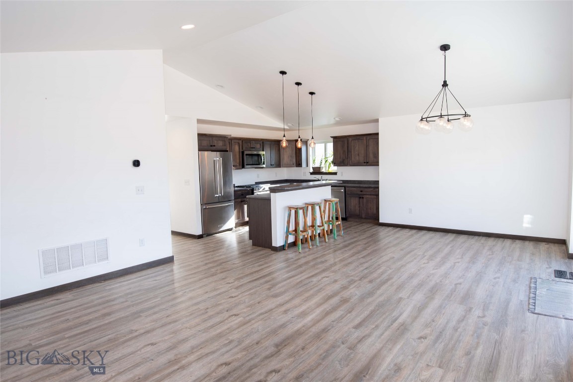 702 Yellowstone Avenue Property Photo 8