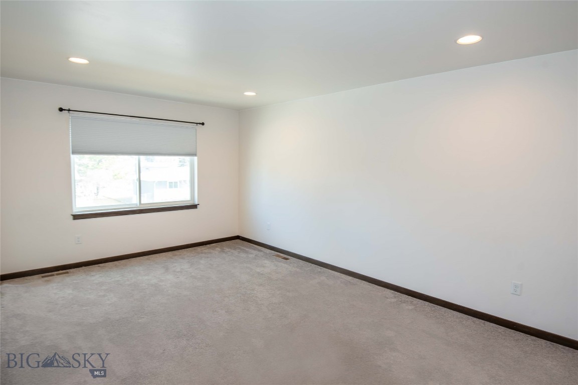 702 Yellowstone Avenue Property Photo 34