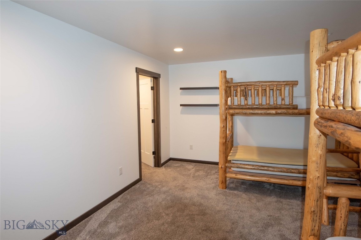 702 Yellowstone Avenue Property Photo 38