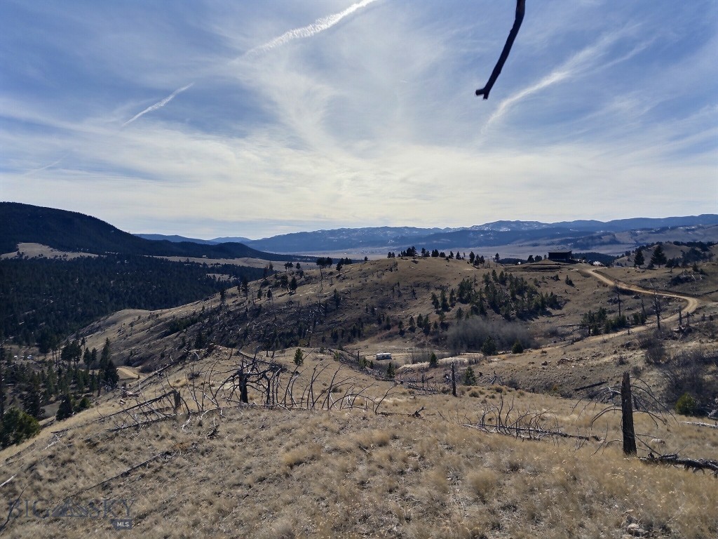 83 Nursery Creek Property Photo 1