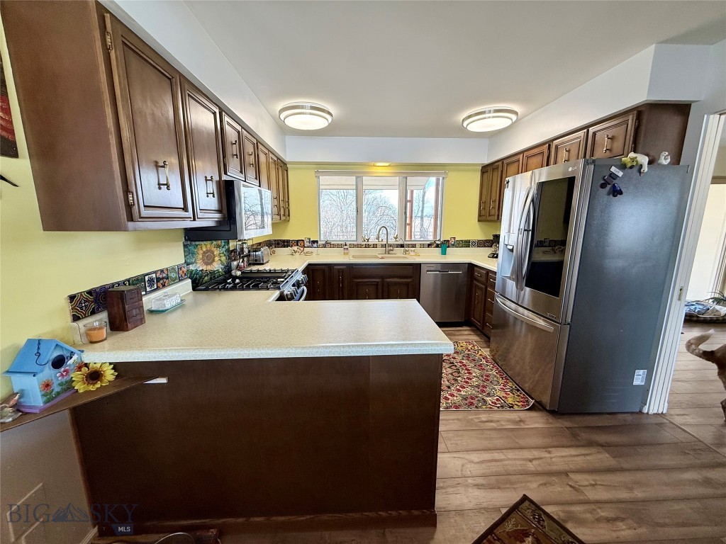 2 Fairgrounds Road Property Photo 29