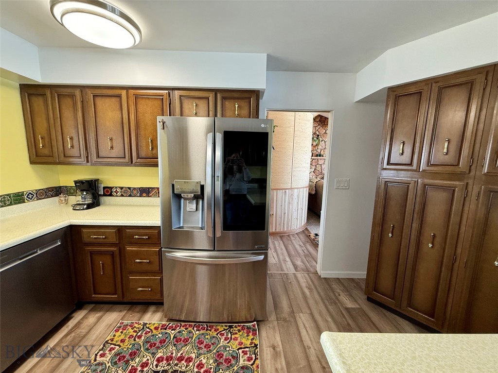 2 Fairgrounds Road Property Photo 30