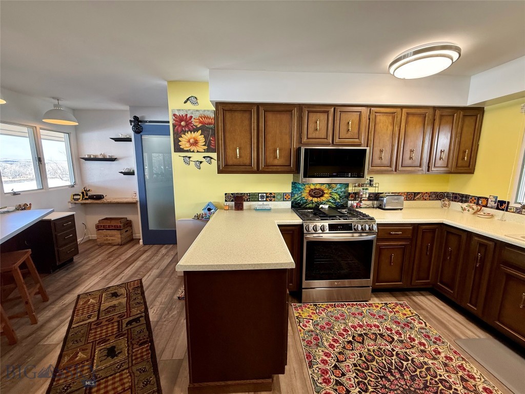 2 Fairgrounds Road Property Photo 31