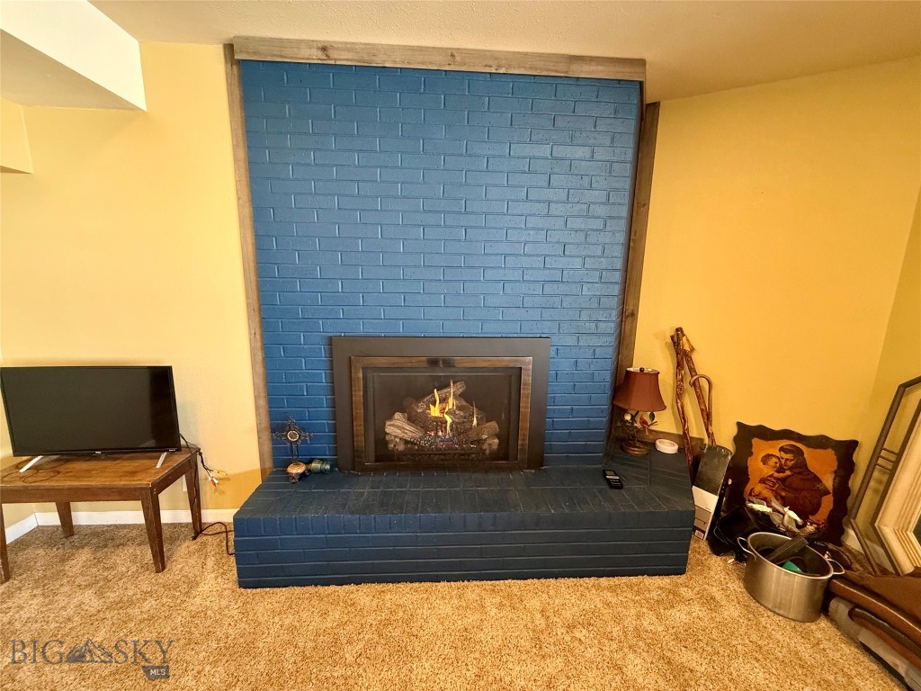 2 Fairgrounds Road Property Photo 41