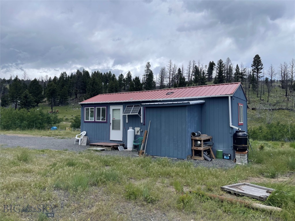 10 Lower Rader Creek Road Property Photo 1