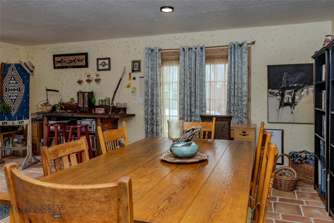 402 2nd Avenue N Property Photo 24